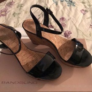 Bandolino wedge sandals